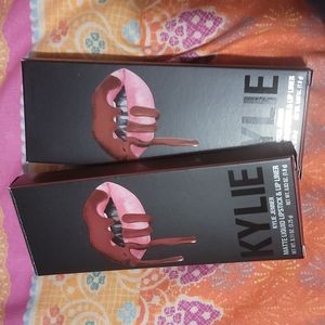 Kylie Jenner Lip Kit Boujee